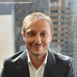 employee-image-002